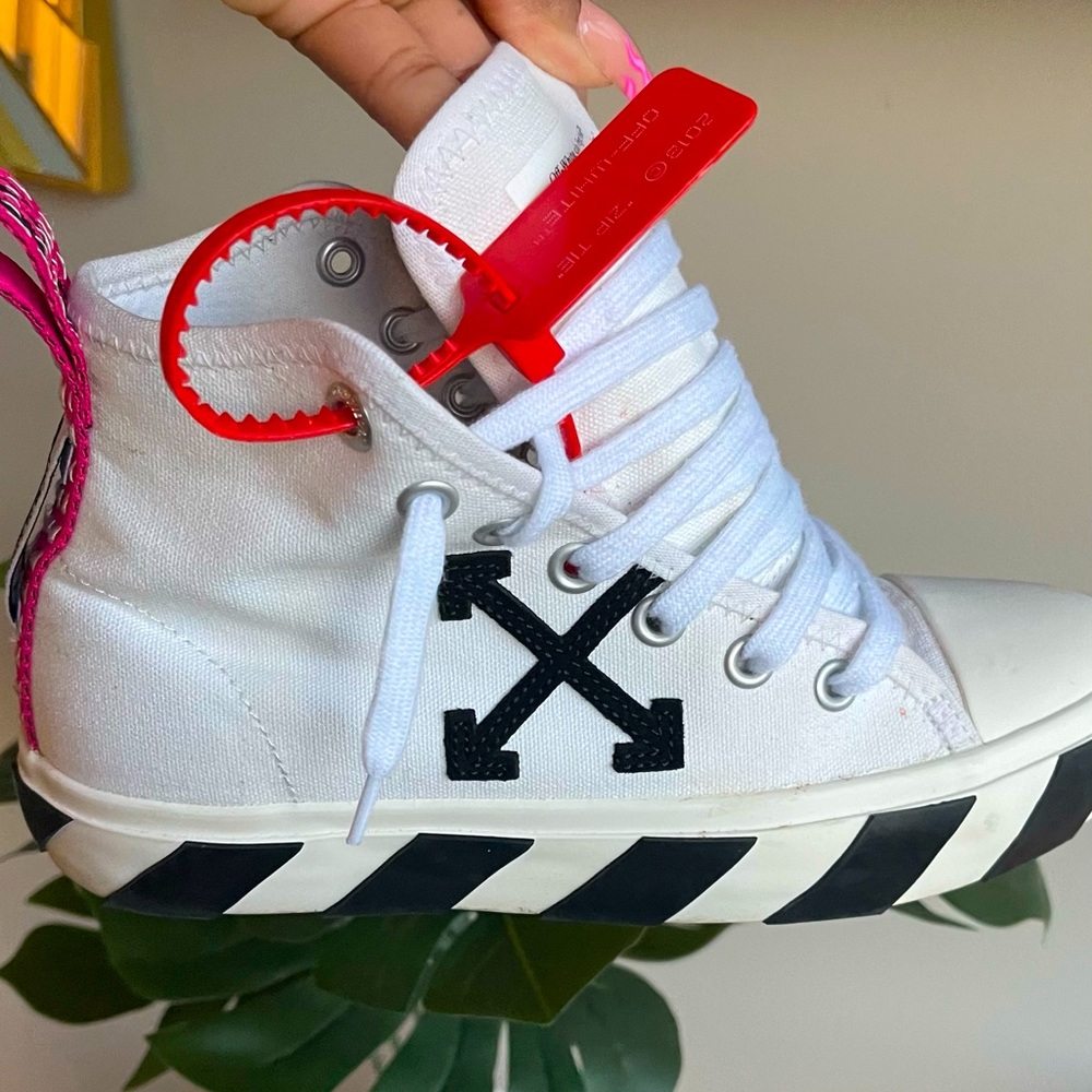 Authentic Off-White Mid Top
